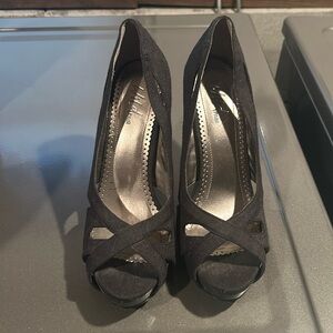 Wild Pair high heels in dark gray. Sizes 10M. See pics. Wore once or twice.